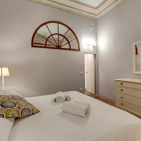 Mamo - Academy House * Florence